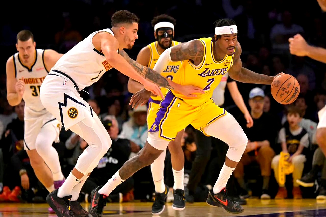 关于湖人碾压掘金，莫兰特状态火热的信息