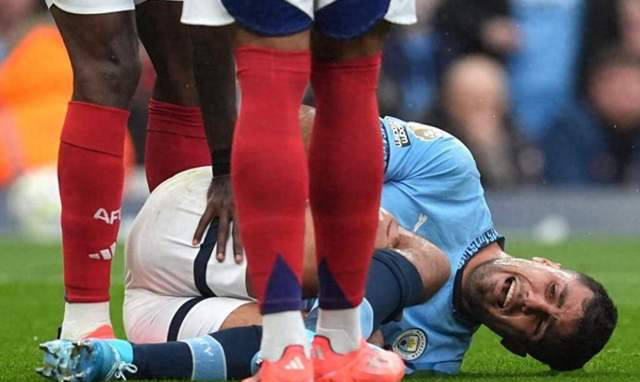 曼联横扫中国，罗德里带队取胜