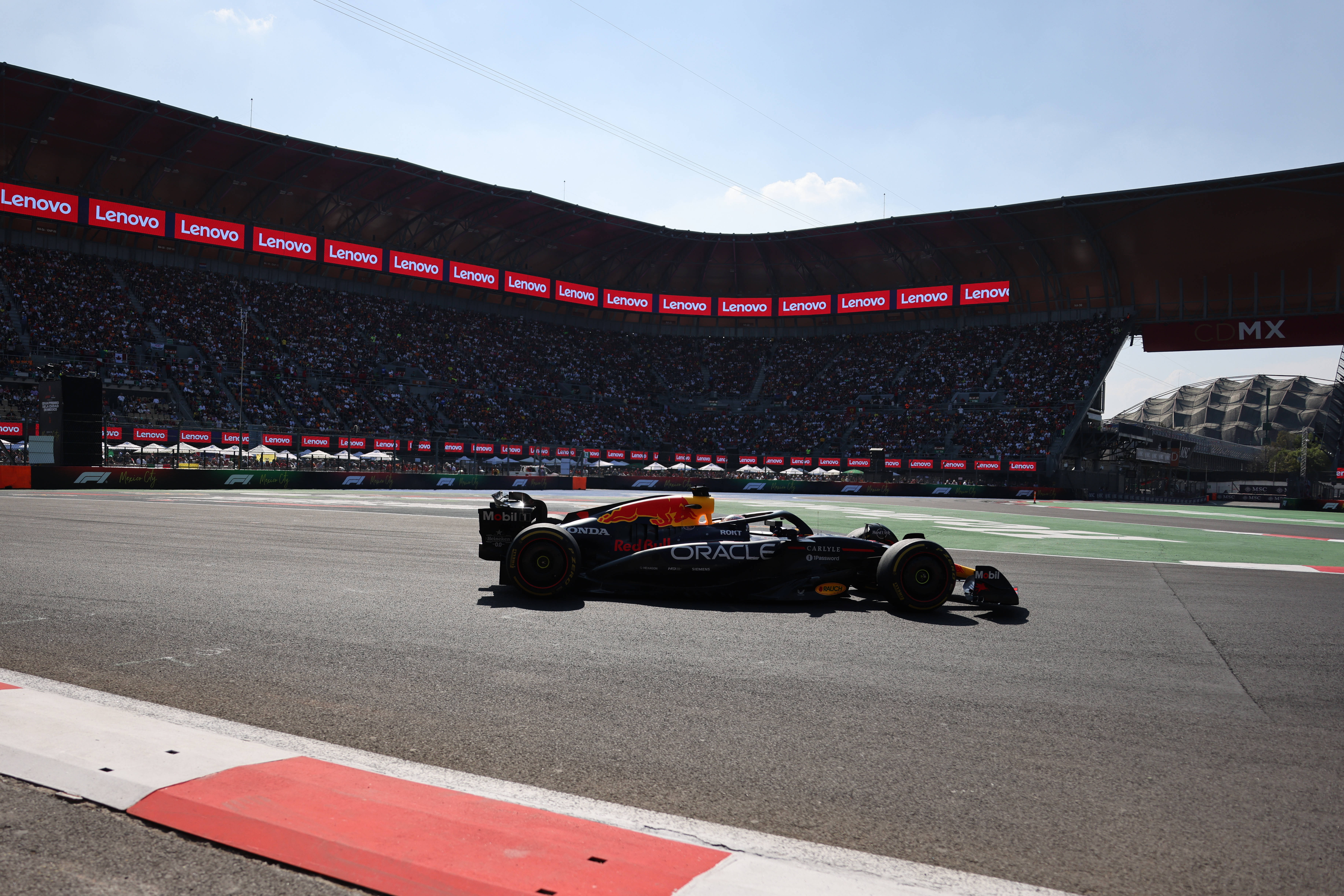 包含索伯车队绝杀威廉姆斯,诺里斯点燃赛场的词条 包含索伯车队绝杀威廉姆斯,诺里斯点燃赛场的词条