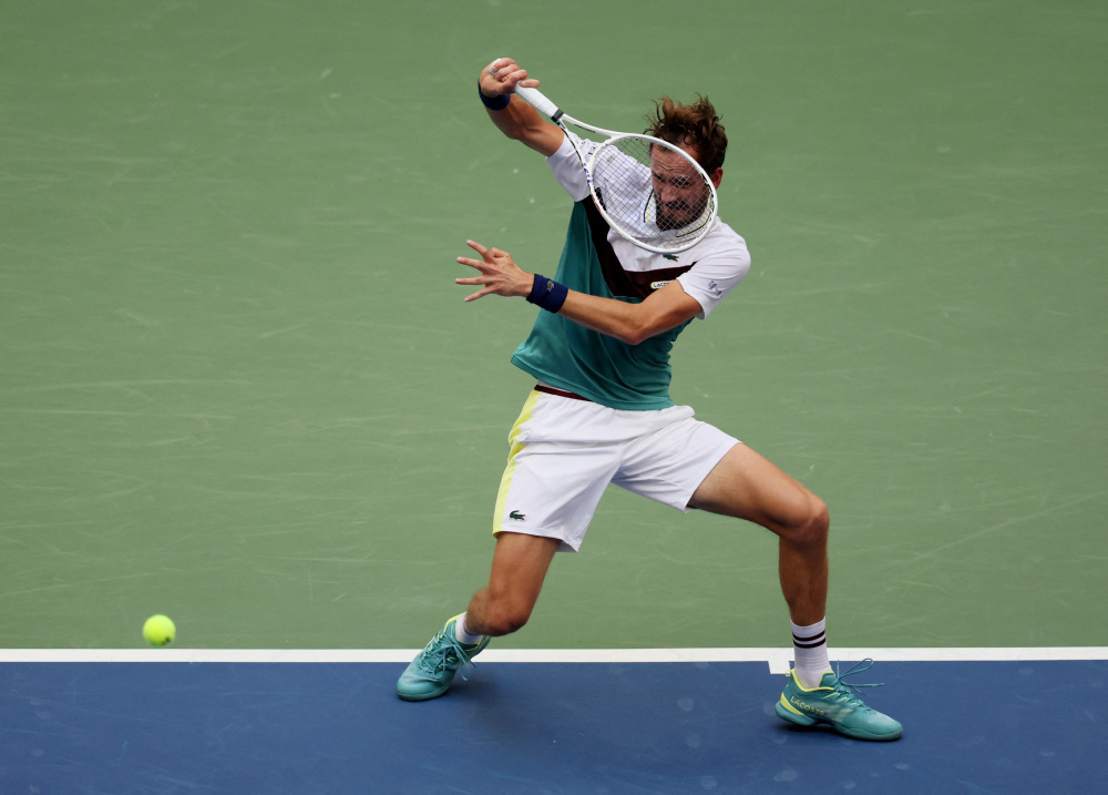 包含年终总决赛鏖战澳网，梅德韦杰夫扛起全队的词条