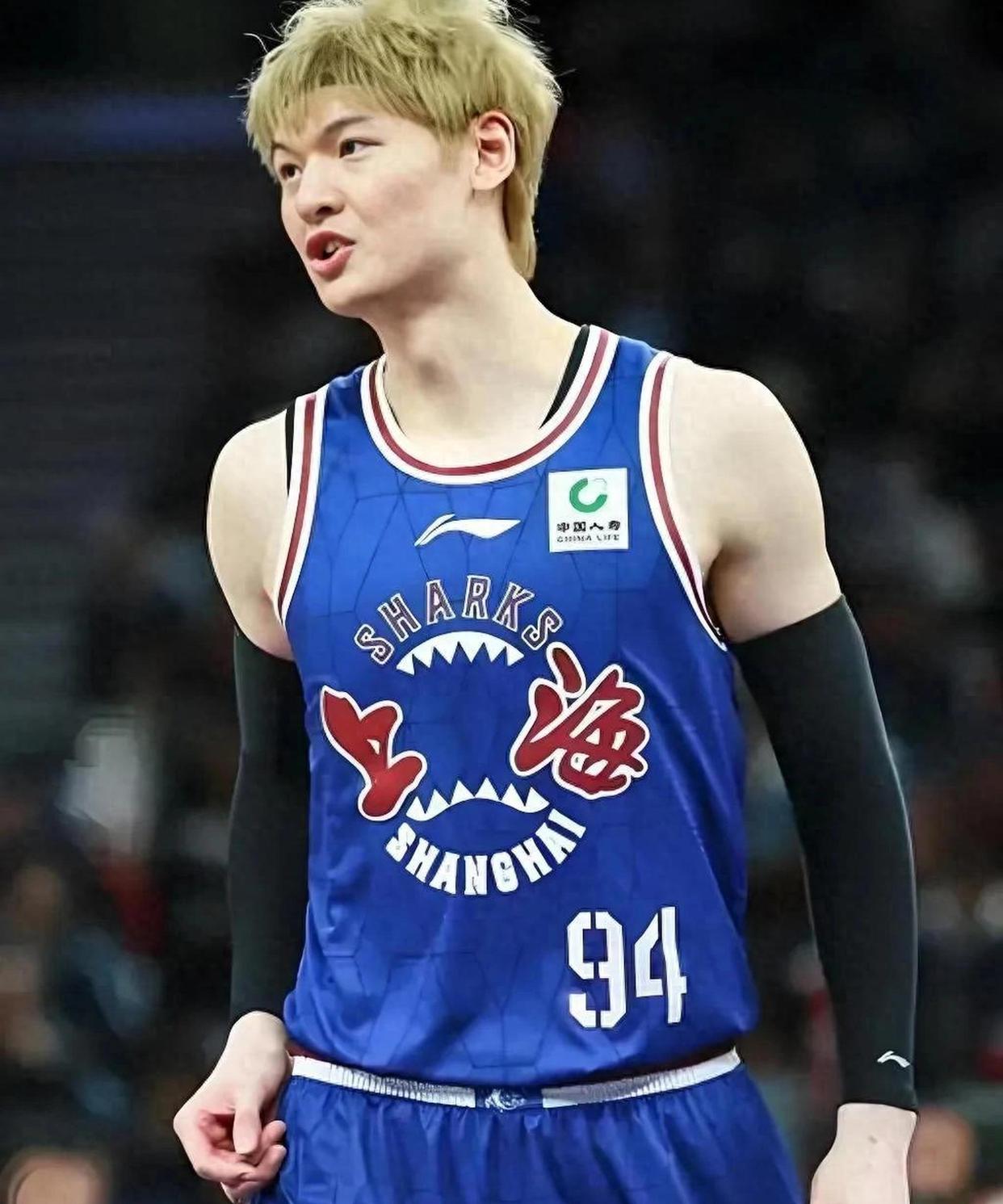 76人翻盘福建队，王哲林刷新纪录