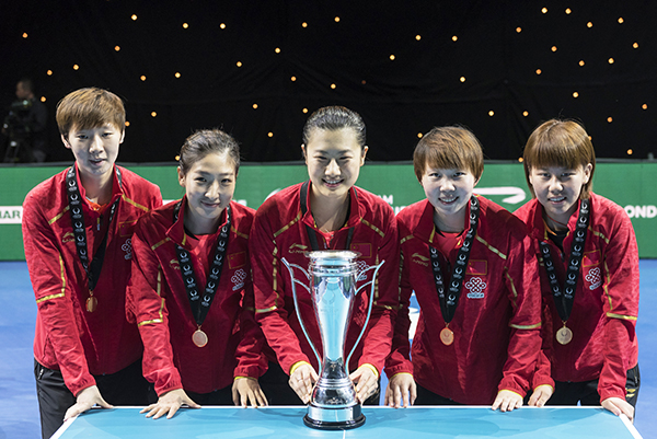 中国队完胜英格兰队，波尔统治全场